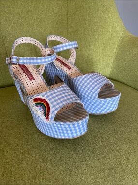 Checked sandals with rainbow detail